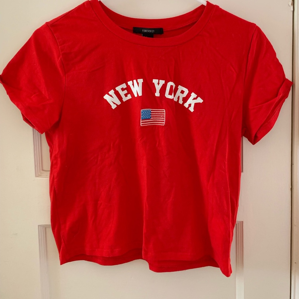 Forever 21 New York red crop top